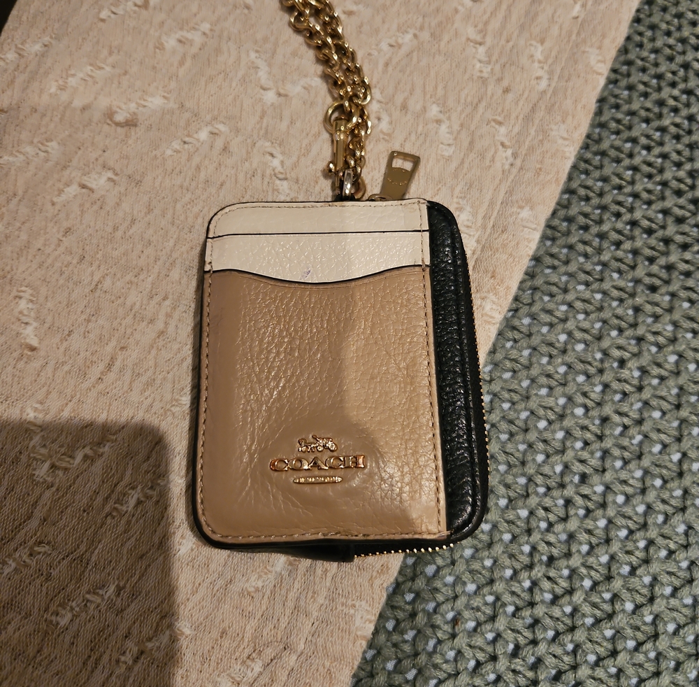 Coach Tricolor Leather Card Case with Gold Chain